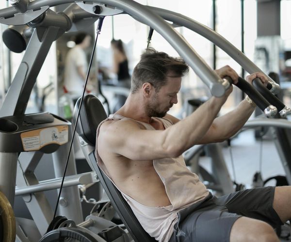 Infographic showing the structure of a workout session.